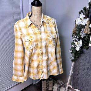 Style and Co Woman Size L Yellow Button Down Shirt